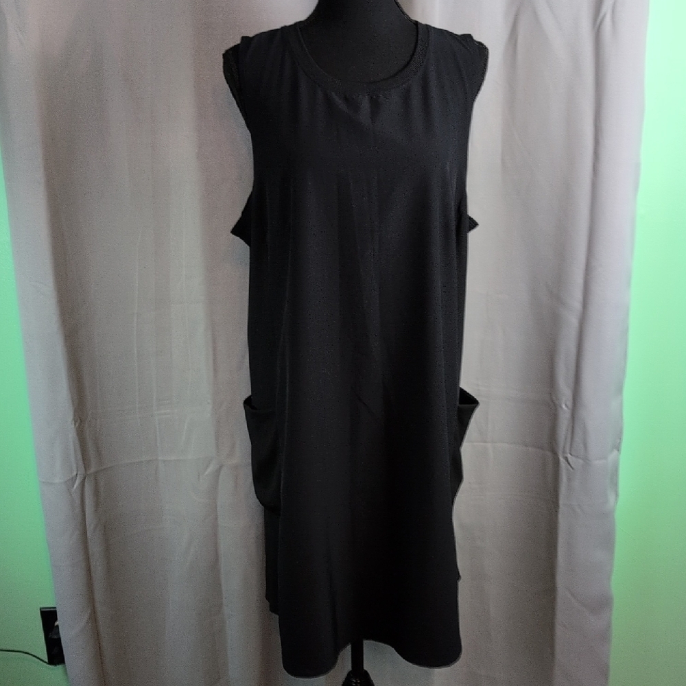 Apana Black Sheath Midi Dress Sleeveless Crew Neck‎